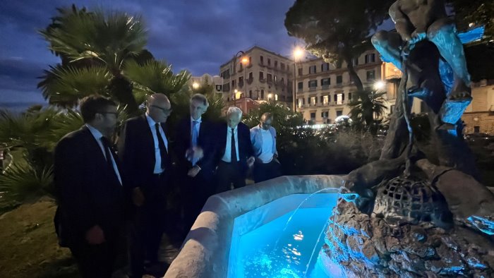 napoli torna a splendere la fontana del marinaretto a mergellina
