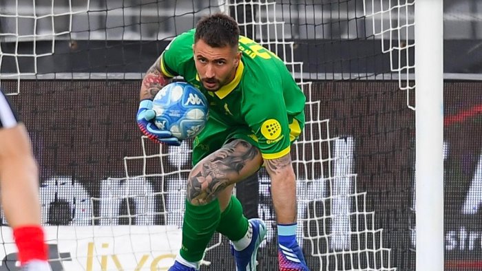 mercato il benevento abbandona le piste gagno e zaro