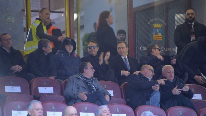 salernitana nuovo round legale si va al tar per la b a 21 squadre