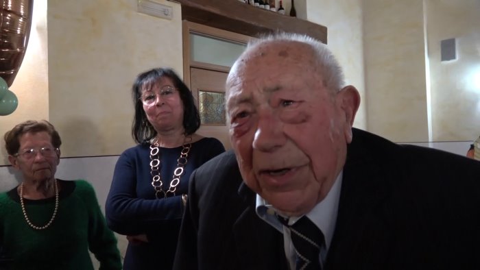 100 anni di vita spesa bene se ne va pasquale il gentiluomo della musica