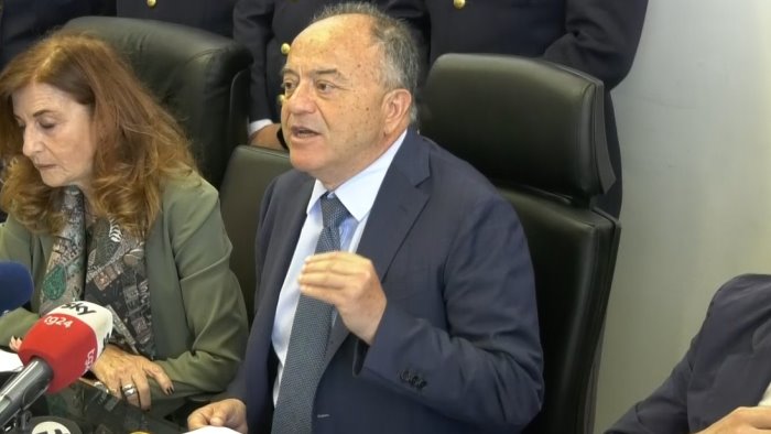 gratteri conduce programma in tv nordio e un pm puo fare quel che vuole