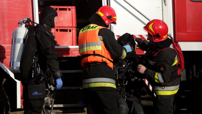 abbandonato dai complici dopo la rapina svelata l identita del cadavere