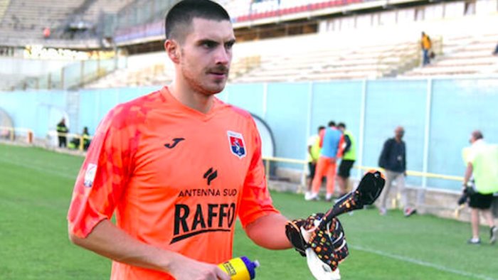 capitolo portiere per vannucchi e fatta domani le visite