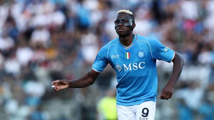 osimhen il galatasaray vicino puo pagare la clausola