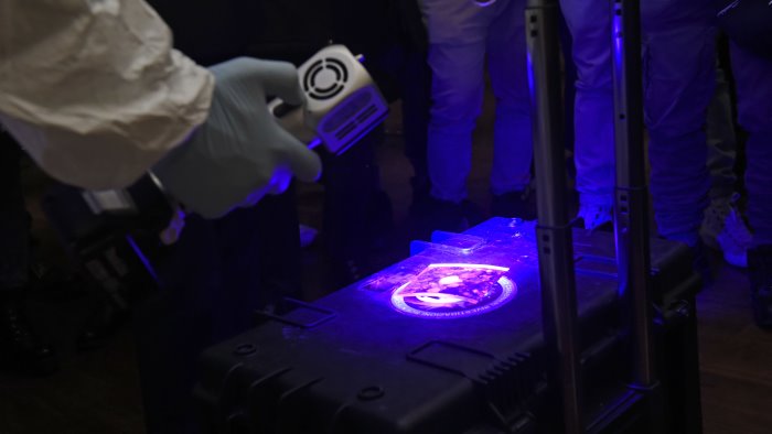 sparo al figlio accertamenti dei ris su pistola 357 a tamburo