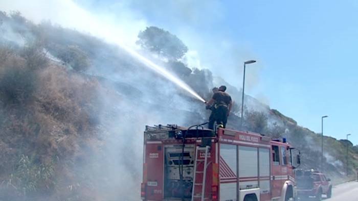 sapri resta chiusa la strada statale 18 traffico deviato