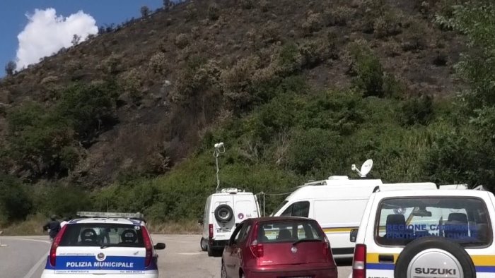pericolo massi sulla statale 90 arrivano i rocciatori