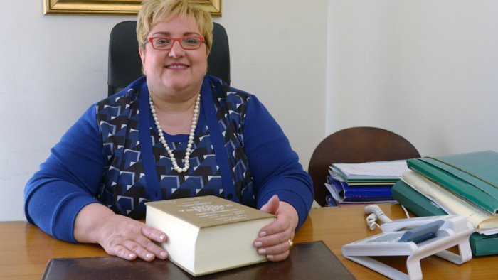 odori nauseabondi dal depuratore sindaco denuncia il caso