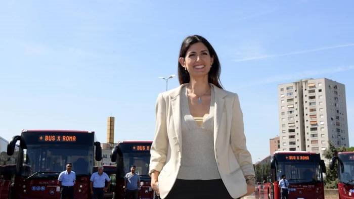 la raggi ha inventato la categoria dei ni vax