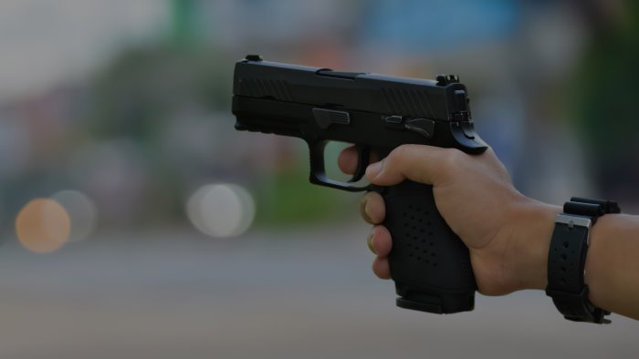colpo di pistola in strada a san lorenzello indagano i carabinieri