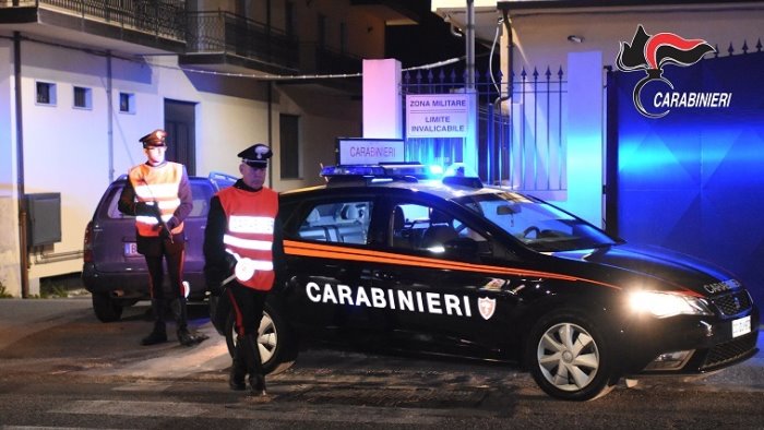 agropoli maxi rissa tra parenti 4 napoletani in ospedale