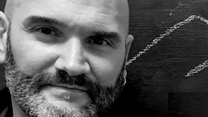 pino daniele unplugged con una rivisitazione in chiave acoustic minimal