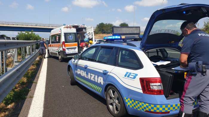 incidente tra eboli e battipaglia tre persone in ospedale