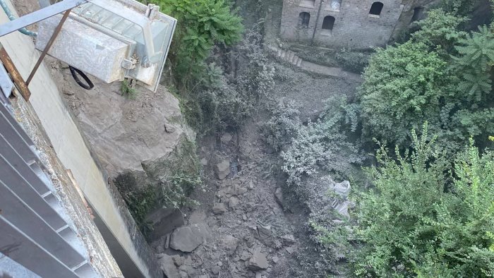 vallone dei mulini viene giu il costone nell antico sito sorrentino