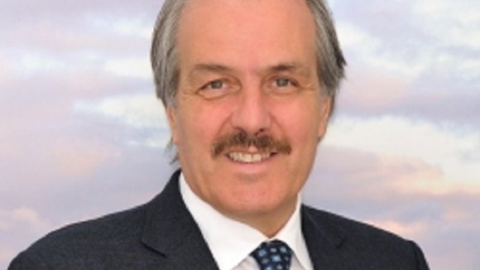 a massa lubrense le strade sono dissestate e pericolose denuncia al prefetto