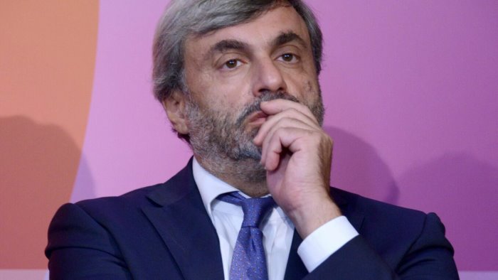 roma capo di gabinetto albino ruberti rassegna le dimissioni