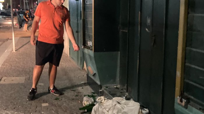 melito bottiglia lanciata contro casa del sindaco mottola