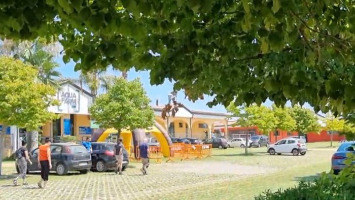 tragedia al parco acquatico l autopsia per chiarire come sia morto flavio