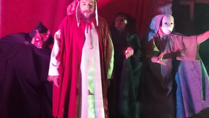 valli del ben vivere clan h conquista la platea con dante