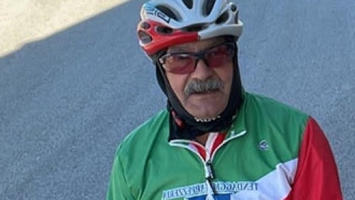 ciclista muore travolto da tir montefalcione piange michele rinaldi