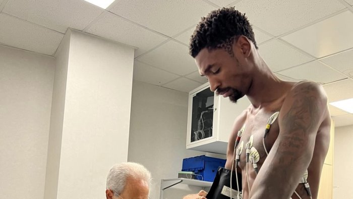 gevi napoli basket 6 giocatori pronti per il primo allenamento