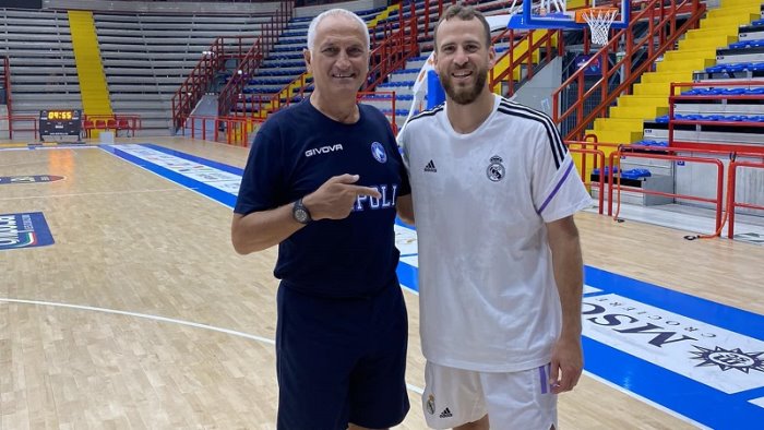 gevi napoli basket sorpresa sergio rodriguez al palabarbuto
