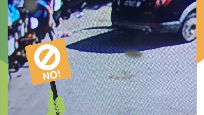 rifiuti abbandonati negli ecopunti delle contrade tante segnalazioni ai vigili