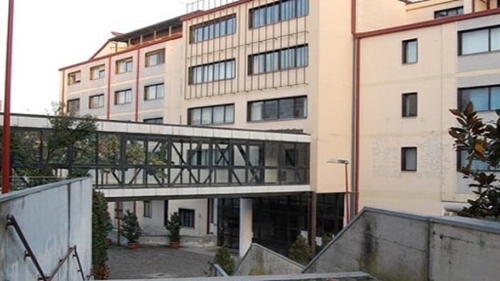 avellino rivoluzione uffici via da piazza del popolo cisal danno per tutti