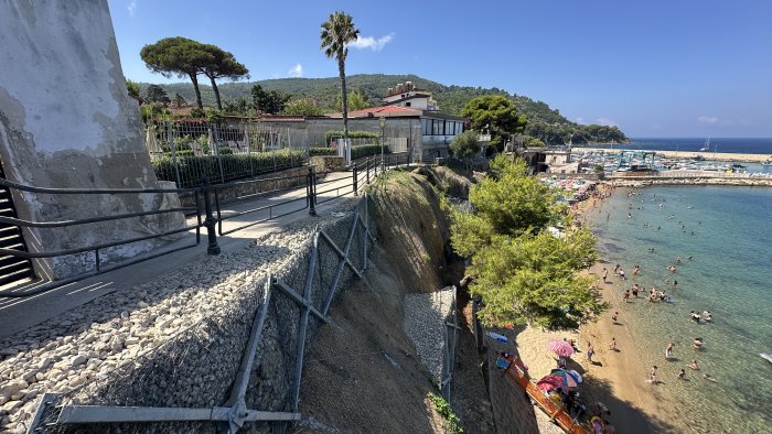 castellabate completata messa in sicurezza del costone sul sentiero la grotta
