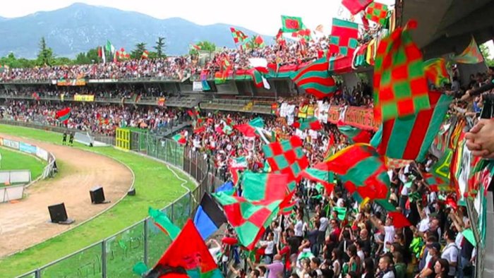 clamoroso salta per il benevento l amichevole al liberati di terni