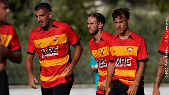 benevento goleade d agosto il bomber e salvemini