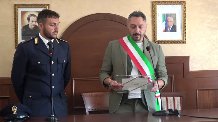 era in pericolo mi sono subito tuffato in acqua non potevo lasciarla morire