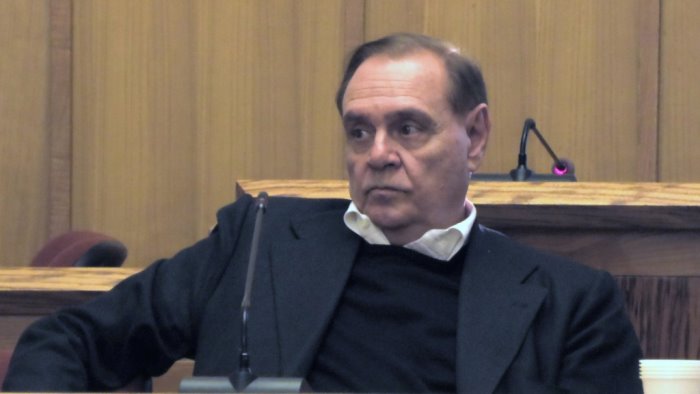 mastella al san pio episodio di violenza stolto e ingiustificabile