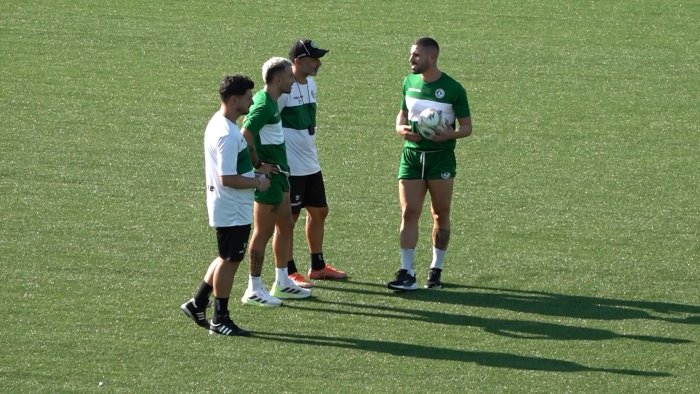 avellino ripartenza con tutino in gruppo in difesa