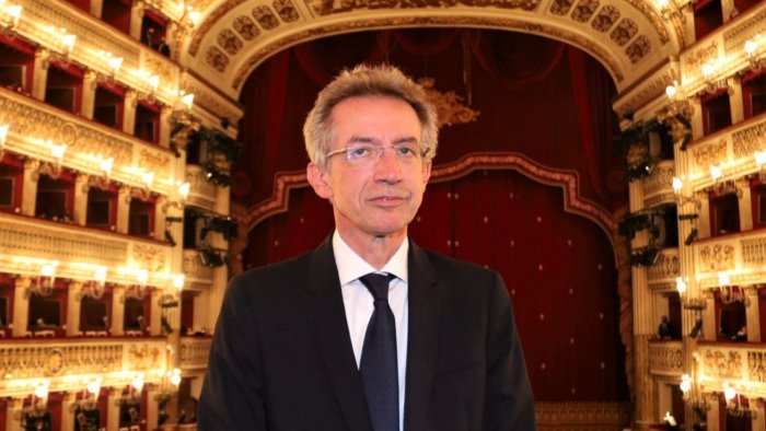 citta metropolitana tre milioni per il teatro san carlo