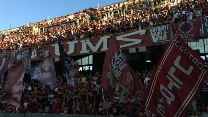 salernitana squadra al lavoro per il sorrento primo dato abbonamenti positivo