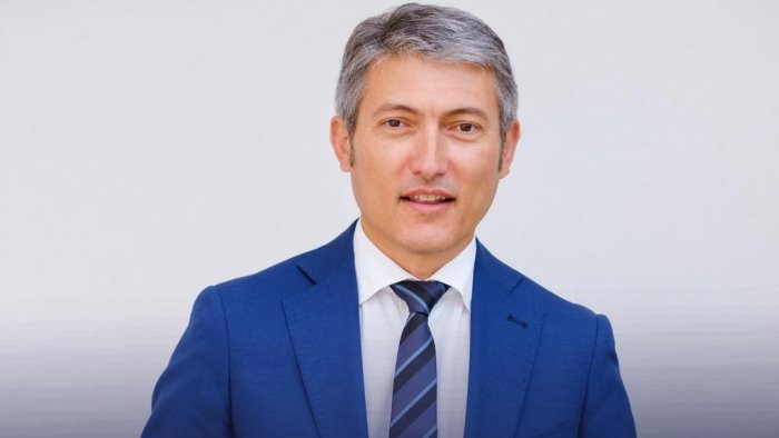 pellegrino italia viva in campania rete dell accoglienza sanitaria e solida