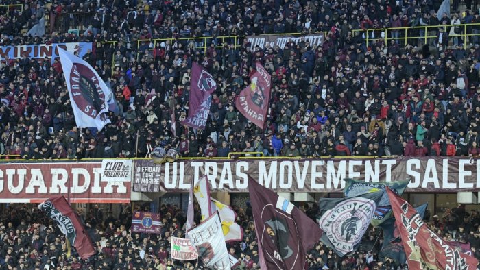 salernitana cresce ancora il numero degli abbonamenti il dato