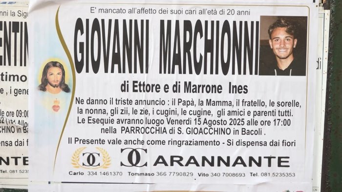 bacoli lutto cittadino per i funerali del giovane skipper morto in sardegna