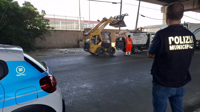 prevenzione roghi tossici rimosse 5 tonnellate di rifiuti di vario tipo