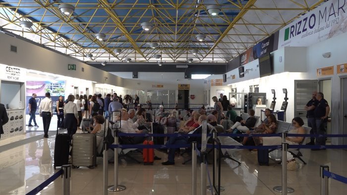 aeroporto salerno i sindacati successo a ferragosto speranze per il futuro