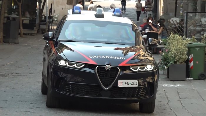 ferragosto sicuro a maiori arrestato un 39enne per il furto di un vaso