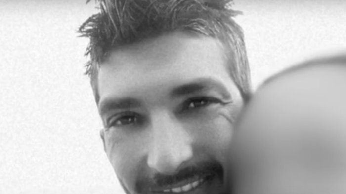 esplosione nella fabbrica di vernici non ce l ha fatta l operaio di ogliastro