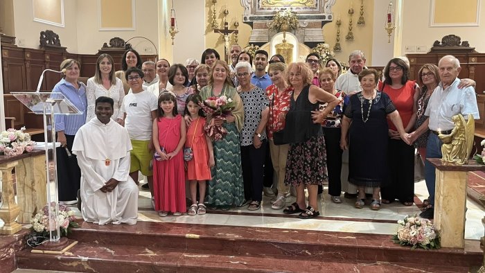 grottaminarda pergamena del comune e mantello della mercede ad angela rosa