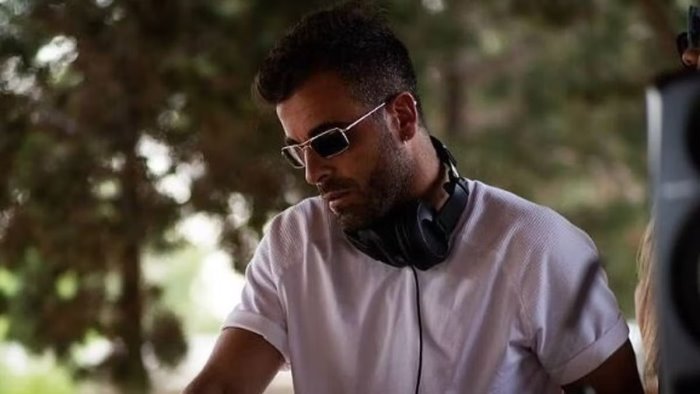 napoli dice addio a dj godzi domani i funerali ma il caso e ancora aperto