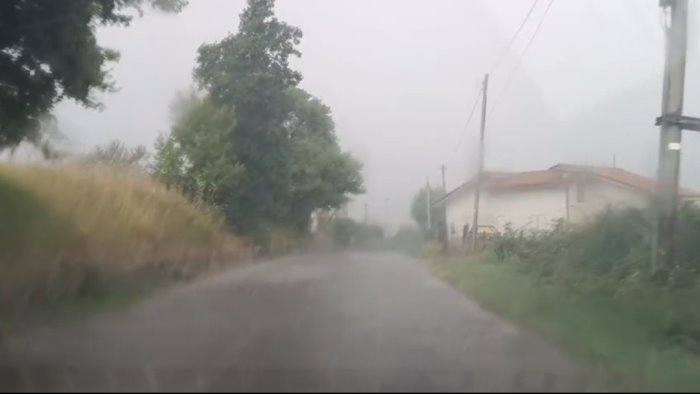 maltempo in irpinia grandinate lampo in alta irpinia