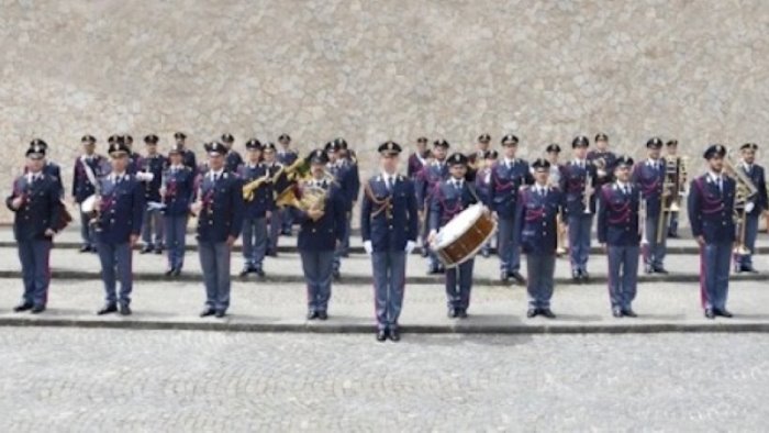 la fanfara della polizia di stato a pesco sannita