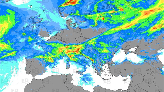 break estivo tornano rovesci e temporali con temperature in calo anche di 8 10