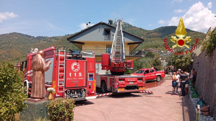 incendio in un sottotetto a olevano sul tusciano