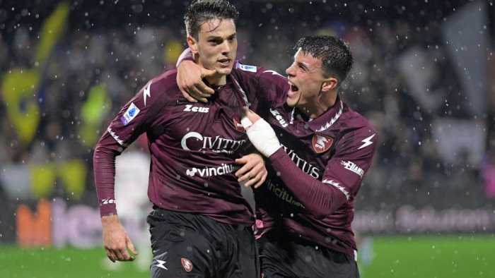 salernitana per i big messaggio chiaro cessione o reintegro col siracusa